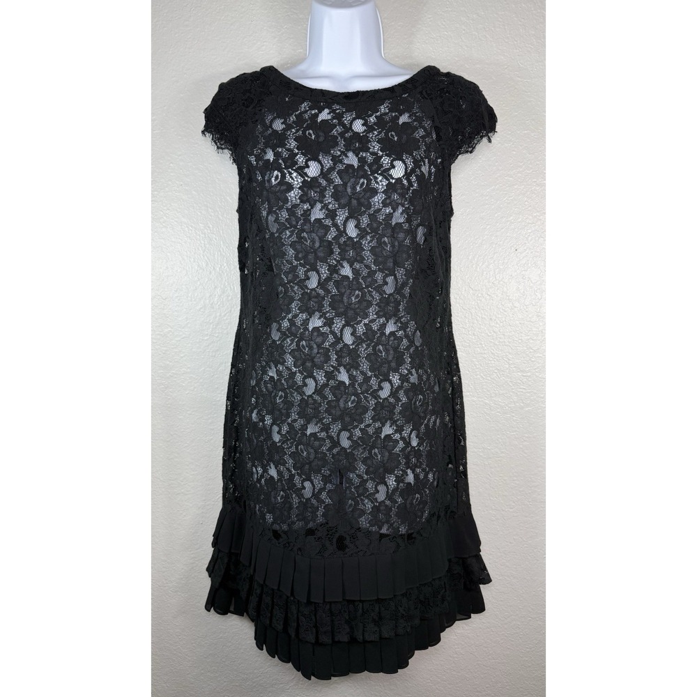 Jessica Simpson Black Lace Shift Dress Pleated Hem and Cap Sleeves Size S